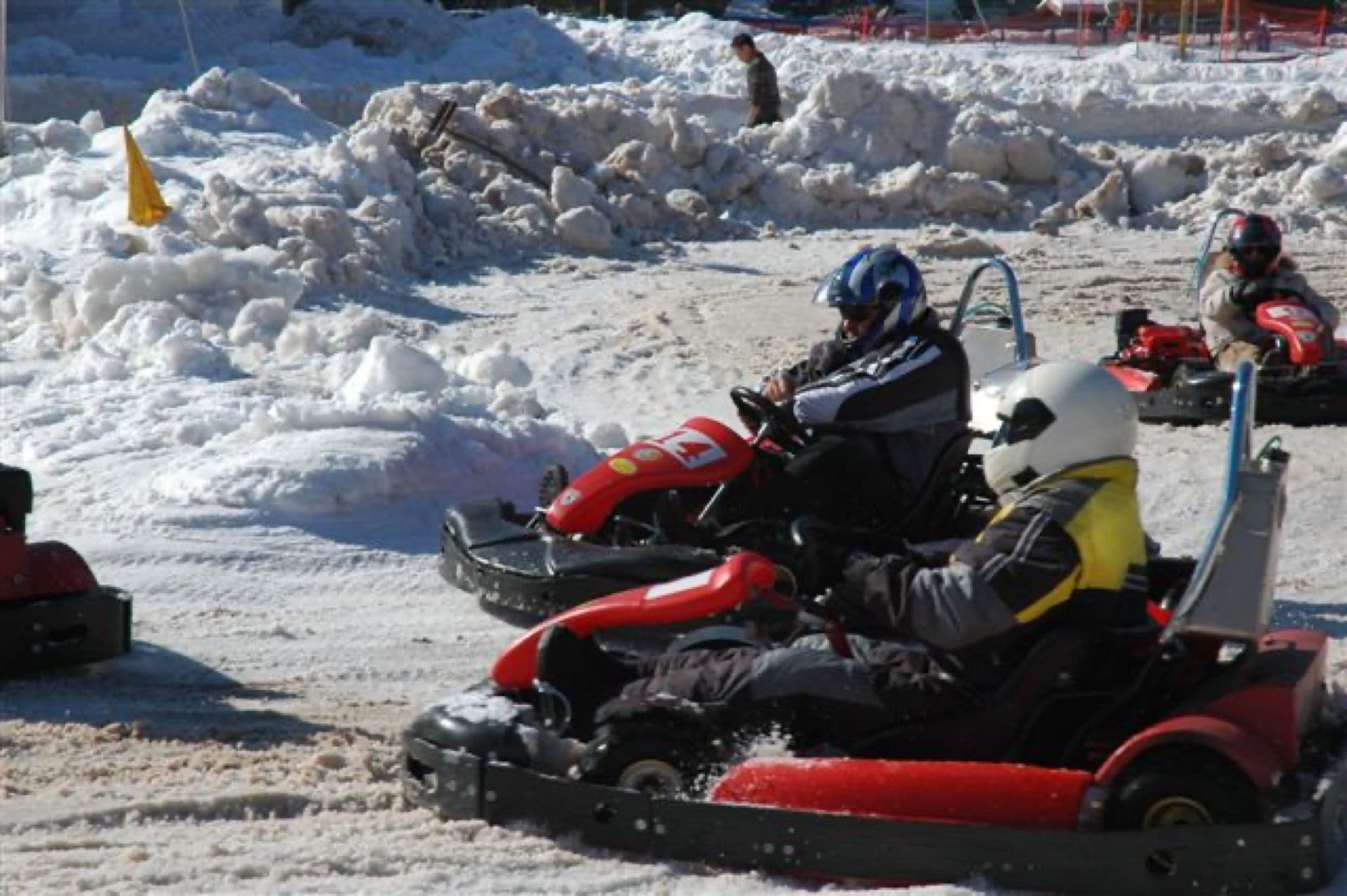 Carnevale sulla Neve: Tra sci, slitte, ciaspole e motoslitte... hanno vinto i Kartisti!